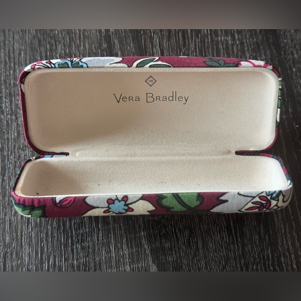 Vera Bradley Floral Boho Vibe Patterned, Hinged Hard ClamShell Sunglasses Case - Picture 3 of 4
